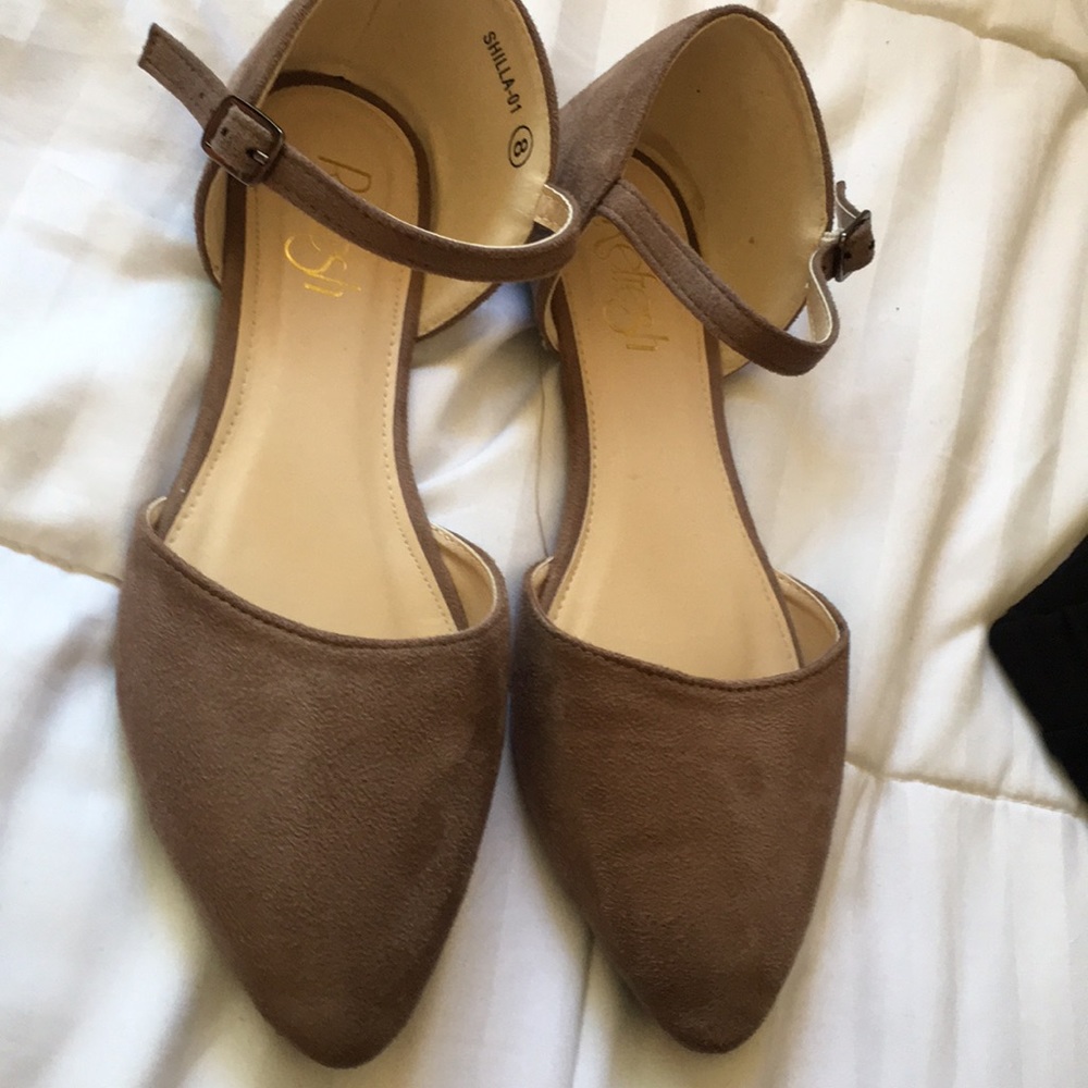 Suede flats (SOLD)